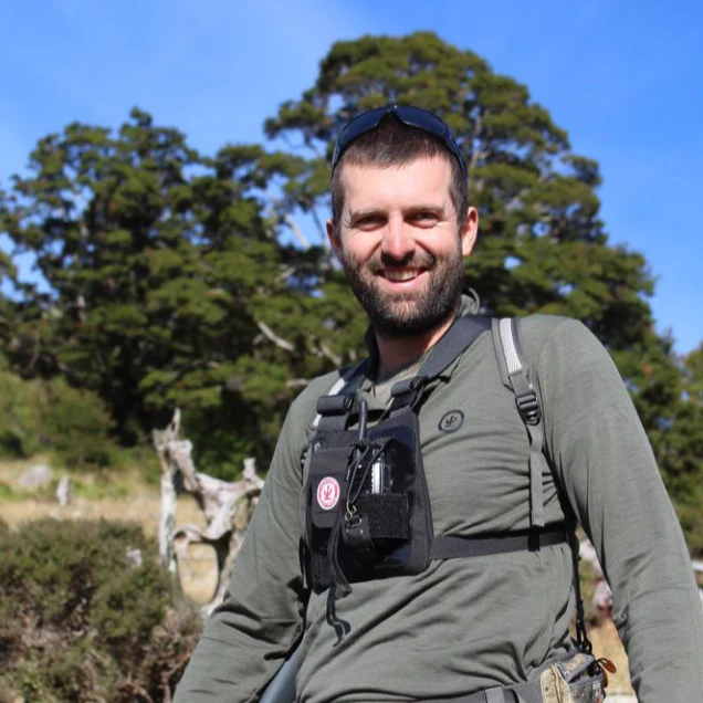 Radio Harness 4-Way with Pouch - Image 8